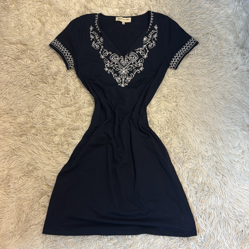 Jones New York Sport Women’s Small Embroidered Navy and White Dress Bohemian